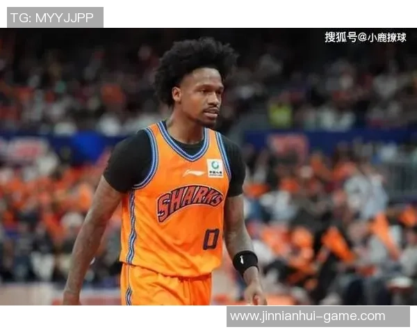 古德温砍下16分5板全力争抢篮板力求在角色中闪耀光芒